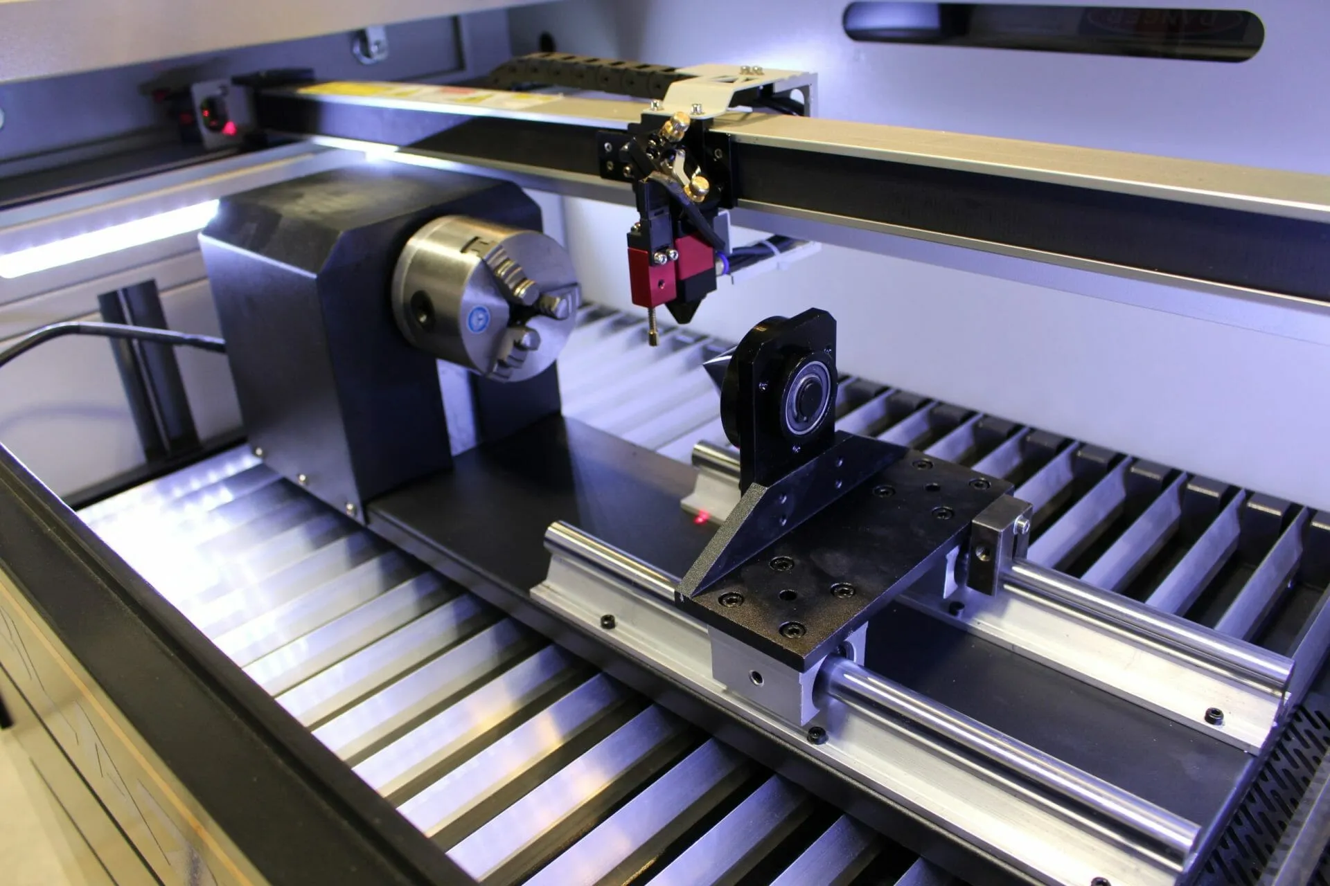 Rotary-Lathe-Laser-Cylindrical-Objects-scaled