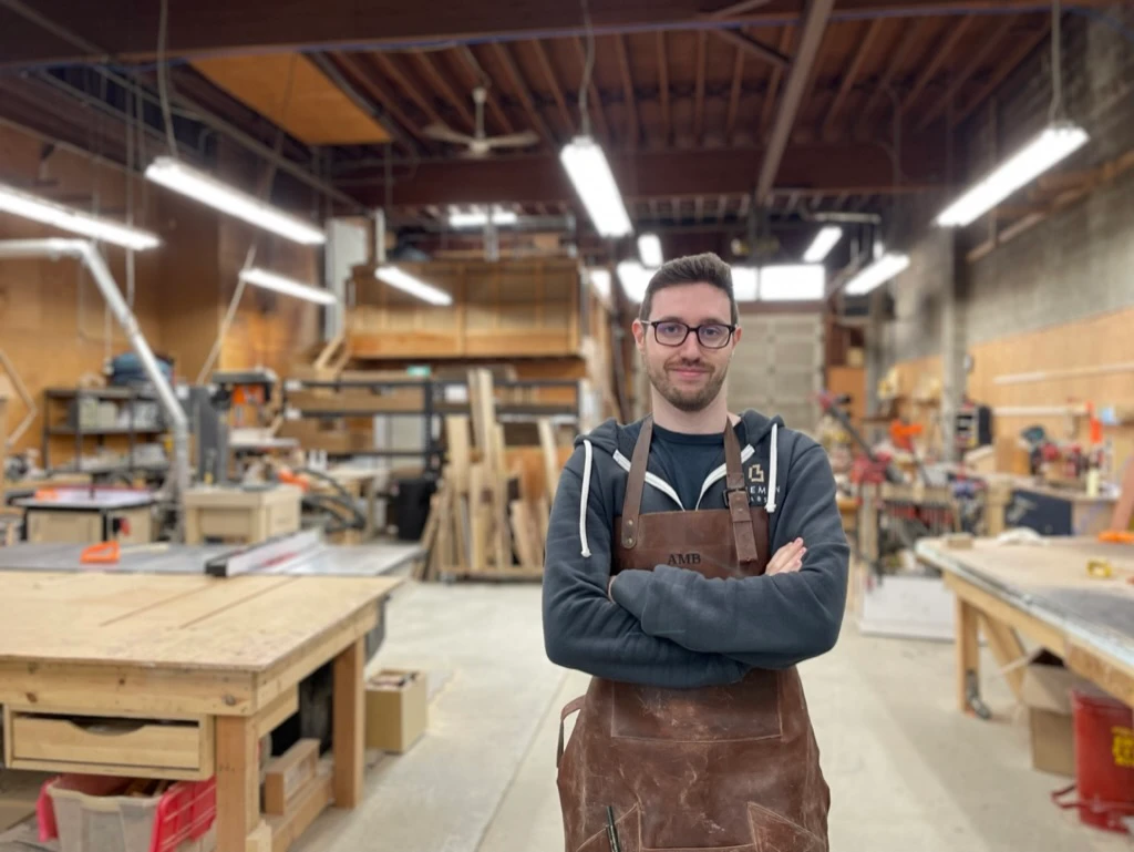 683FB385-AAAE-4CDB-AA3D-9F8B41739946_1_105_c-Andrew-Bateman